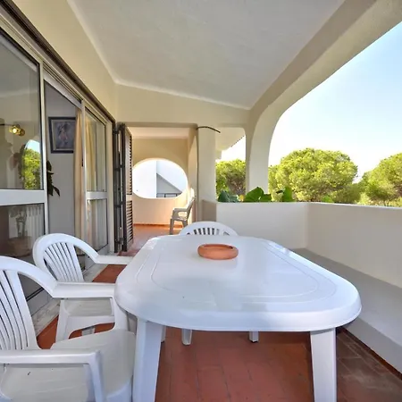Villa Old Village Area And Walking Distance To The Centre Quarteira